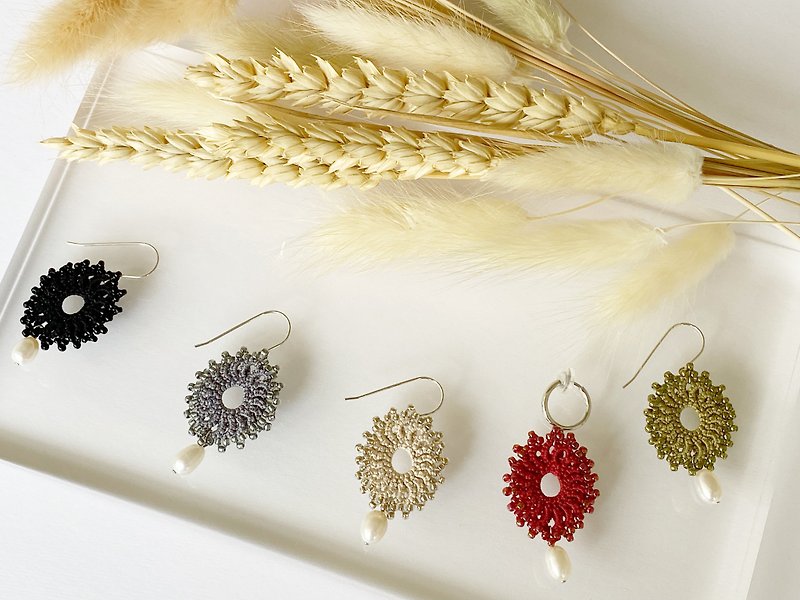 Swing earrings/lace braid/freshwater pearls/elegant style/the focus of attention - Earrings & Clip-ons - Other Materials 