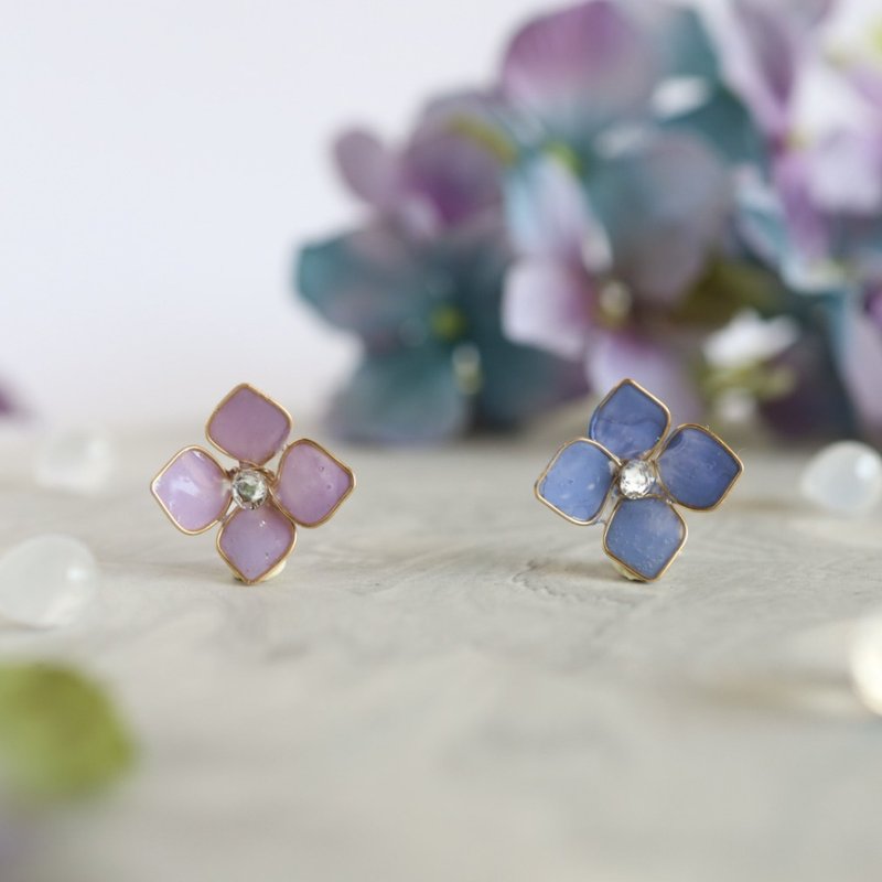 Simple hydrangea Clip-On - ต่างหู - เรซิน สีน้ำเงิน