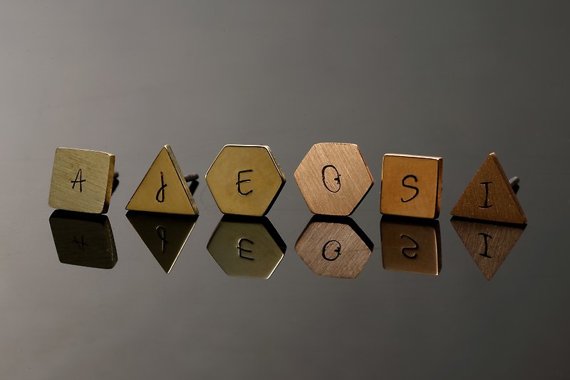【AJEOSSI手DIY】××<イエロー>ブロンズ×レッドの幾何学的なピアス Qiaozi - ピアス・イヤリング - 銅・真鍮 ゴールド