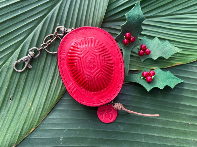 [Customized engraving] Ancient style mini red turtle cake shape coin purse/Christmas exchange gift - กระเป๋าใส่เหรียญ - หนังแท้ สีแดง