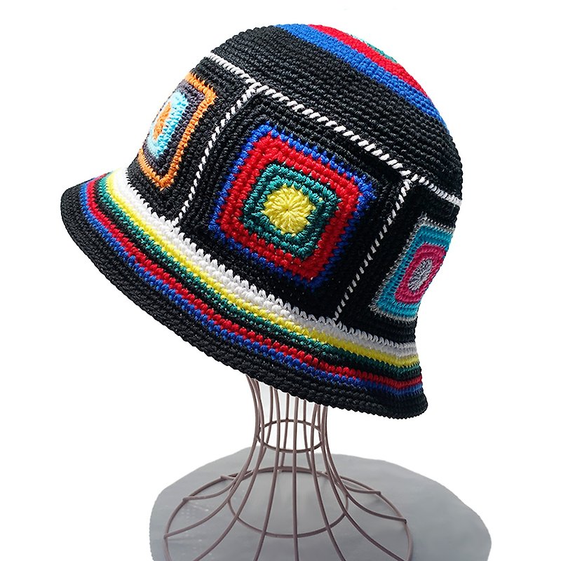 [Crochet Hat] Crochet Bucket Hat Colorful Black - หมวก - ผ้าฝ้าย/ผ้าลินิน หลากหลายสี