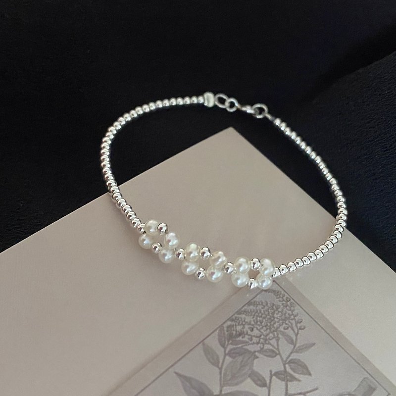 小花手鏈 s925純銀珠 天然淡水珍珠 - 手鍊/手環 - 純銀 