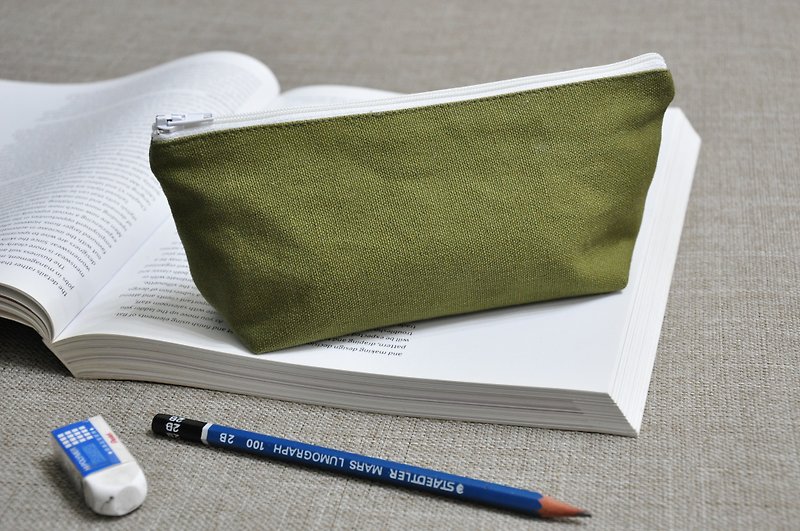 ENDURE / Morandi green canvas / pencil case - Pencil Cases - Cotton & Hemp Green