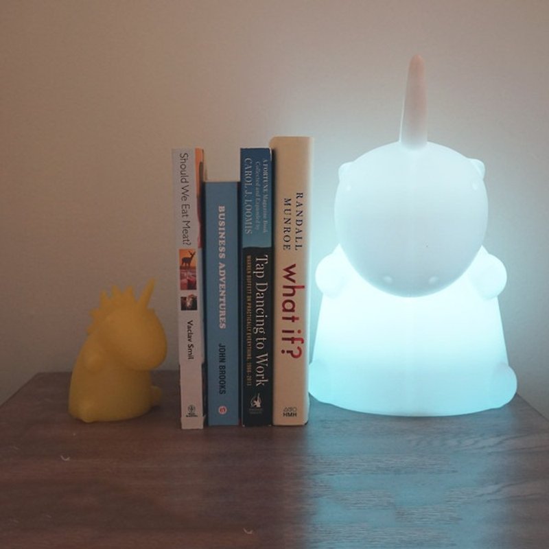 中型獨角獸Uni LED小臺燈: 生日禮物/聖誕禮物/情人節禮物 - 其他 - 塑膠 多色