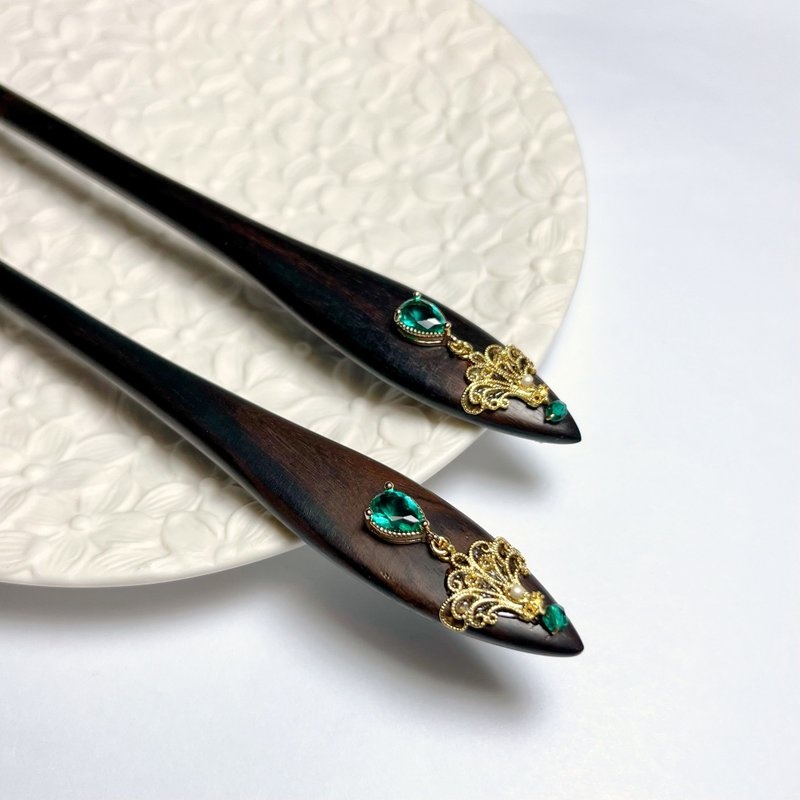 【Ruosang】Silk Road. Emerald Stone. Ebony hairpin. Hairpins. May birthstone - Hair Accessories - Crystal Green