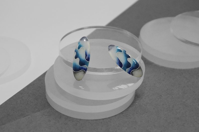Microwave Texture-Enamel Earrings Oval Blue - ต่างหู - วัตถุเคลือบ สีน้ำเงิน