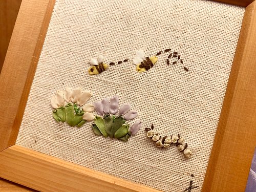Crystal Rose Ribbon 緞帶專賣 Petals緞帶刺繡DIY材料包/蜜蜂與毛毛蟲