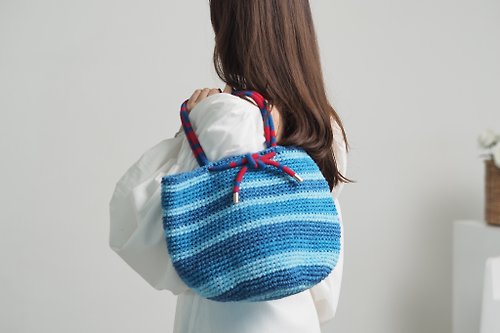 aibelle Knit Tote Bag - Blue / Red