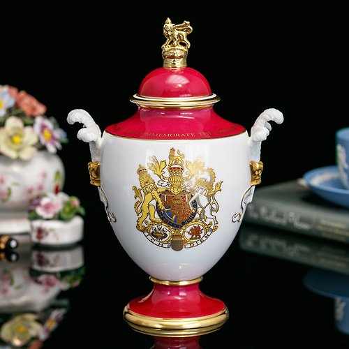 擎上閣裝飾藝術 限量英國製Royal Worcester皇室婚慶1981骨瓷寶瓶璧爐電視櫃擺飾