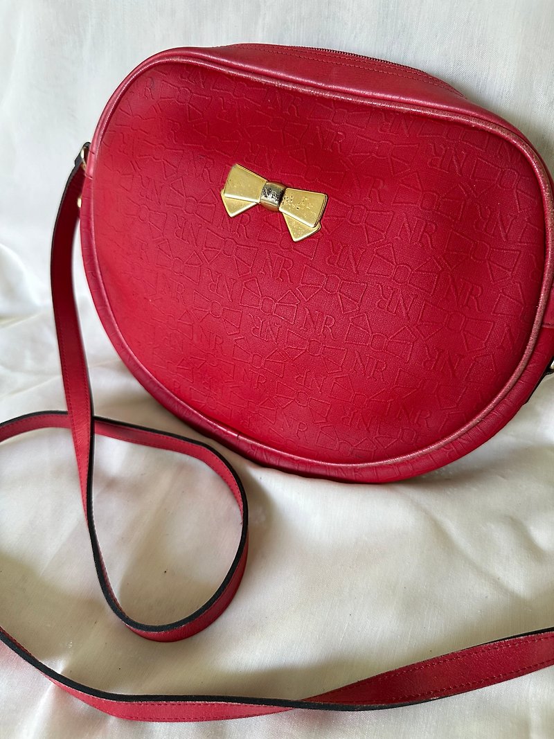 Old Time Vintage Nina Ricci 1970's Red Leather Crossbody bag - Handbags & Totes - Genuine Leather Red