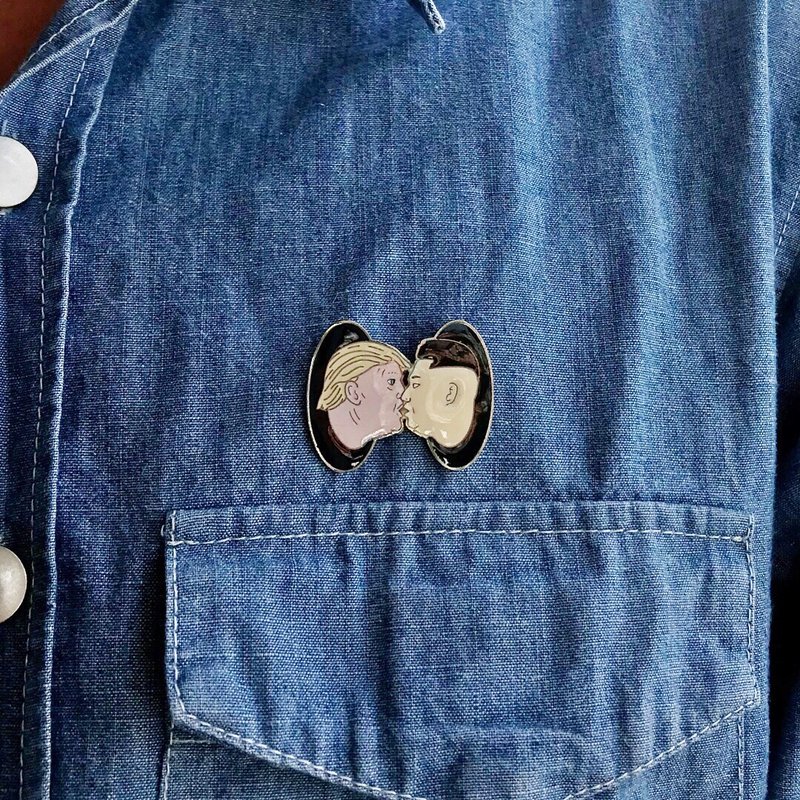 Pin Trump & Kim - 徽章/別針 - 銅/黃銅 多色
