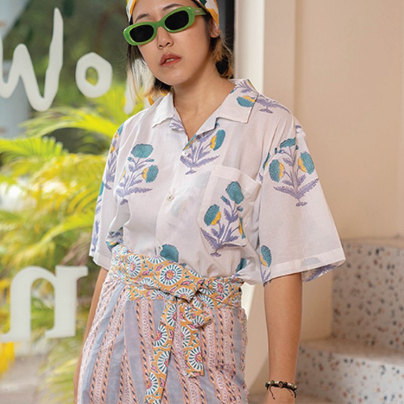 CAPRICORN HAWAI SHIRT - เสื้อเชิ้ตผู้หญิง - ผ้าฝ้าย/ผ้าลินิน ขาว