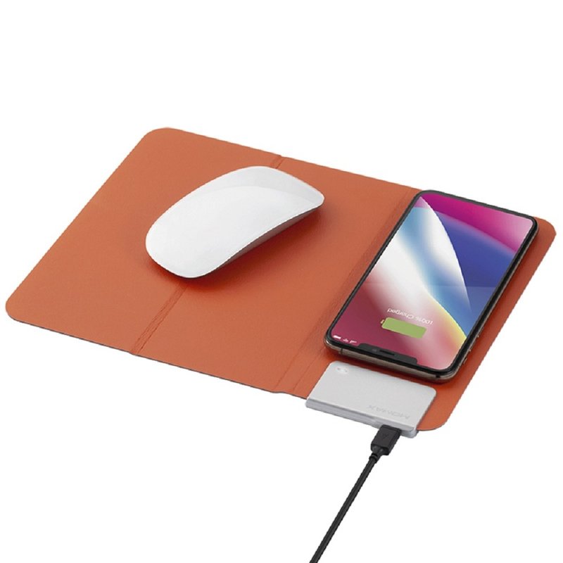 MOMAX Q.Mouse Pad Wireless Charging Pad (QM2) - Mouse Pads - Faux Leather Orange