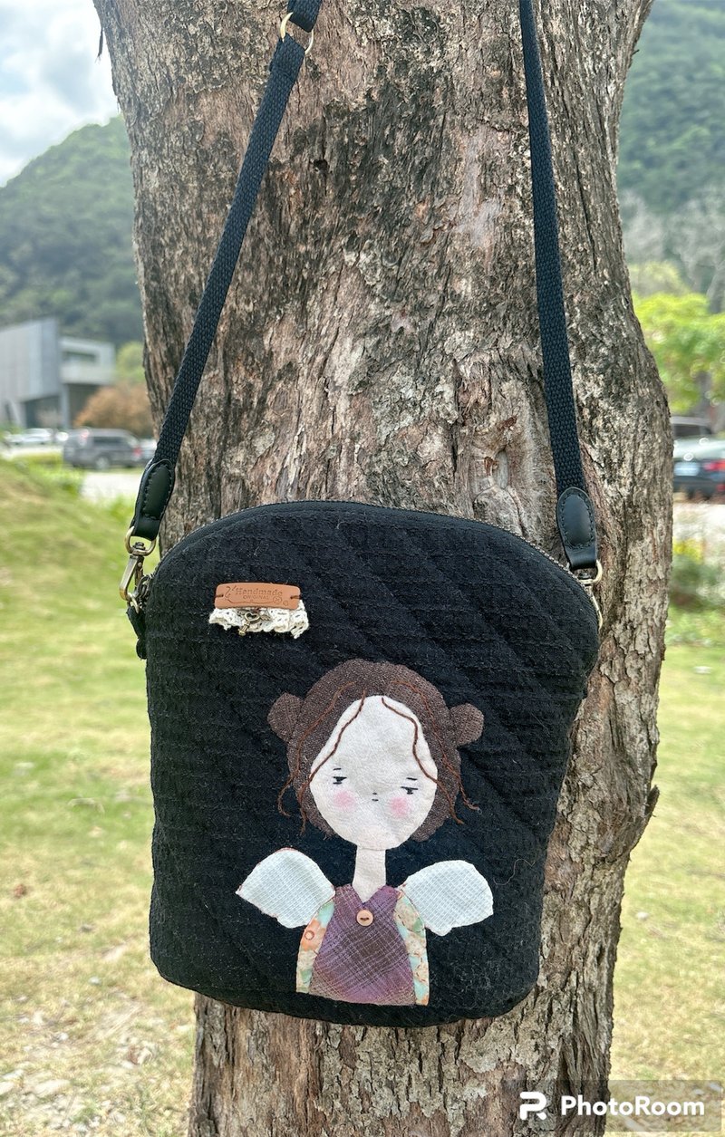 Angel Girl Cell Phone Coin Crossbody Bag Walking Bag - กระเป๋าแมสเซนเจอร์ - ผ้าฝ้าย/ผ้าลินิน 