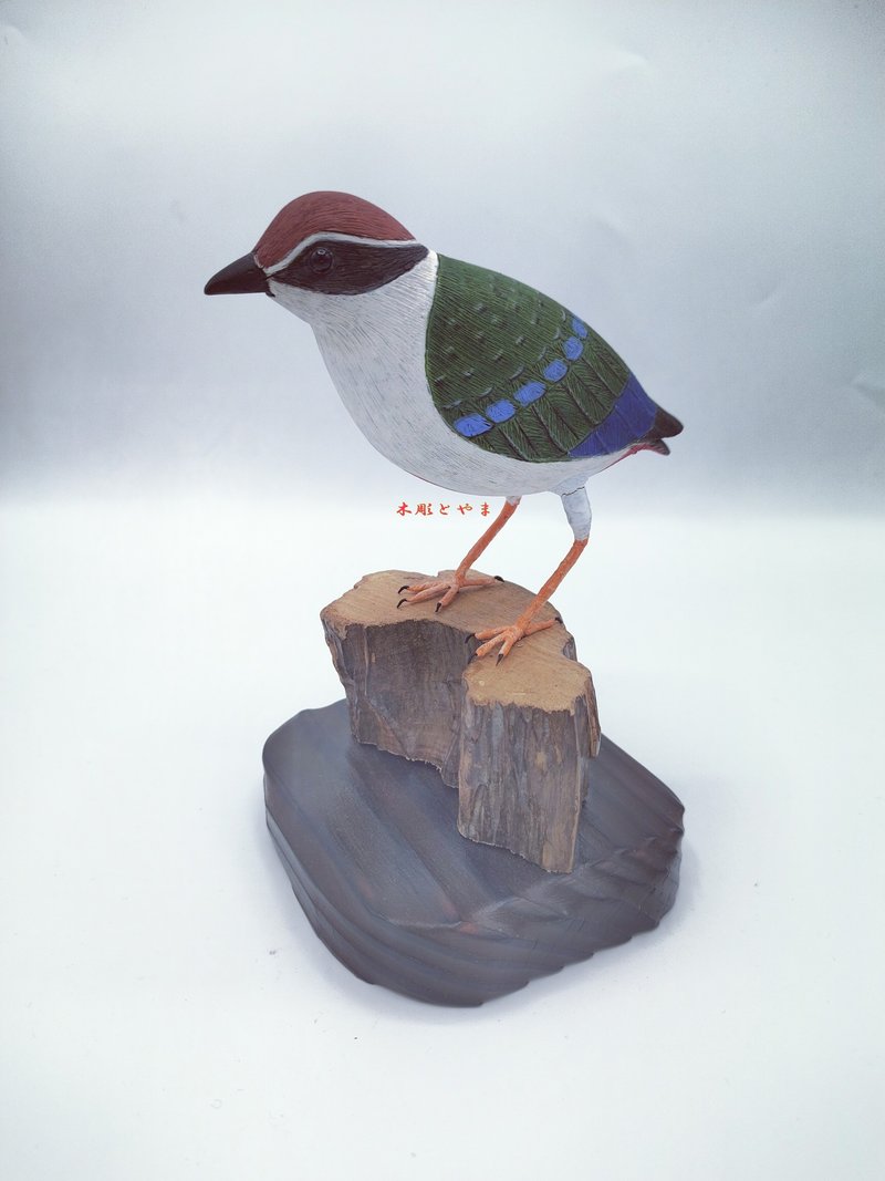 Fairy pitta wooden bird carving - Items for Display - Wood Green