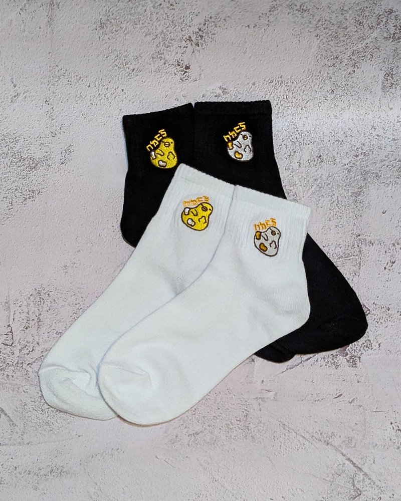 伸縮自如的雞與鴨_ㄇㄉㄈㄎ給你中指刺繡短襪短襪 - 襪子 - 其他材質 