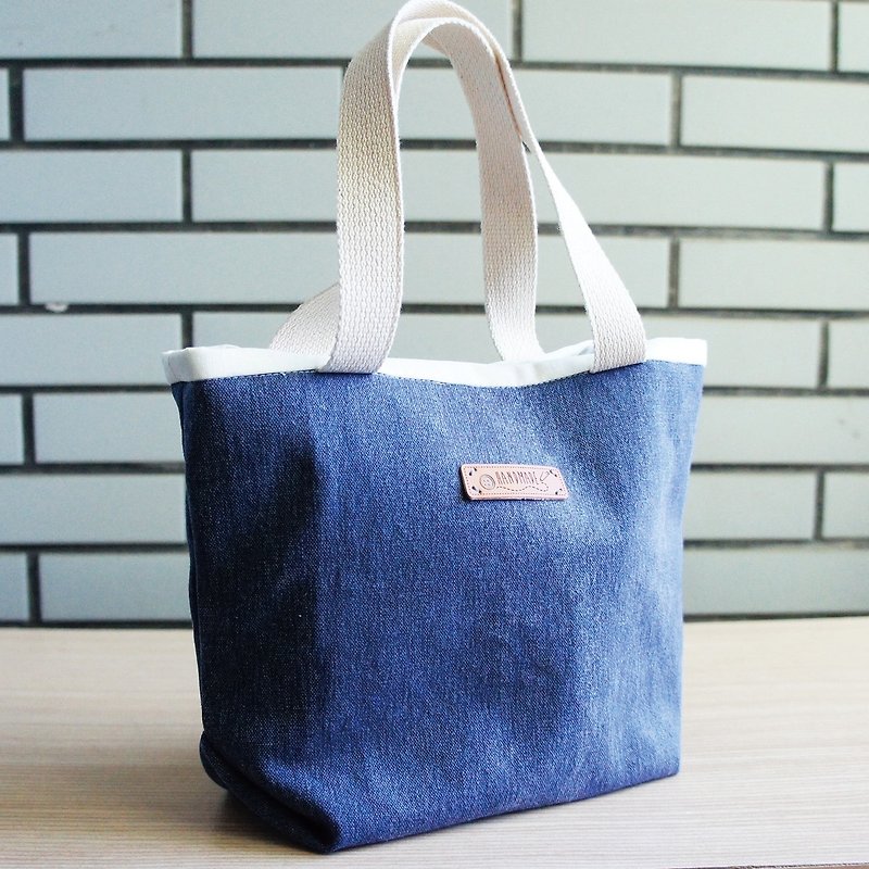 Lovely [stone wash canvas blue] Denning magnetic buckle lunch out lunch bag [with lining and pocket] - กระเป๋าถือ - ผ้าฝ้าย/ผ้าลินิน สีน้ำเงิน