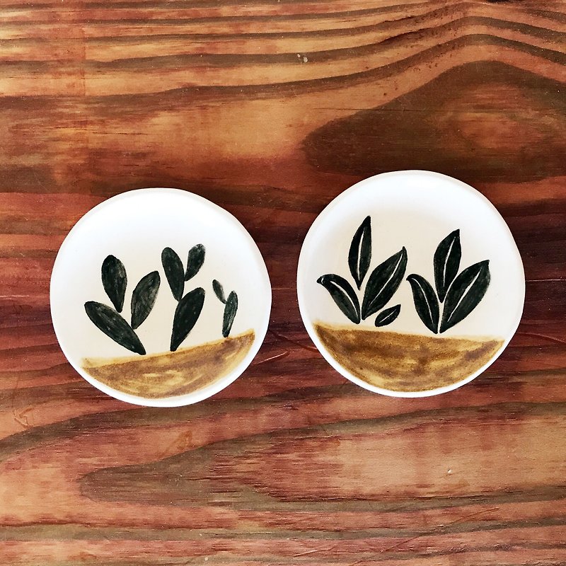 Hand for small trees / small grass dish - Small Plates & Saucers - Porcelain 