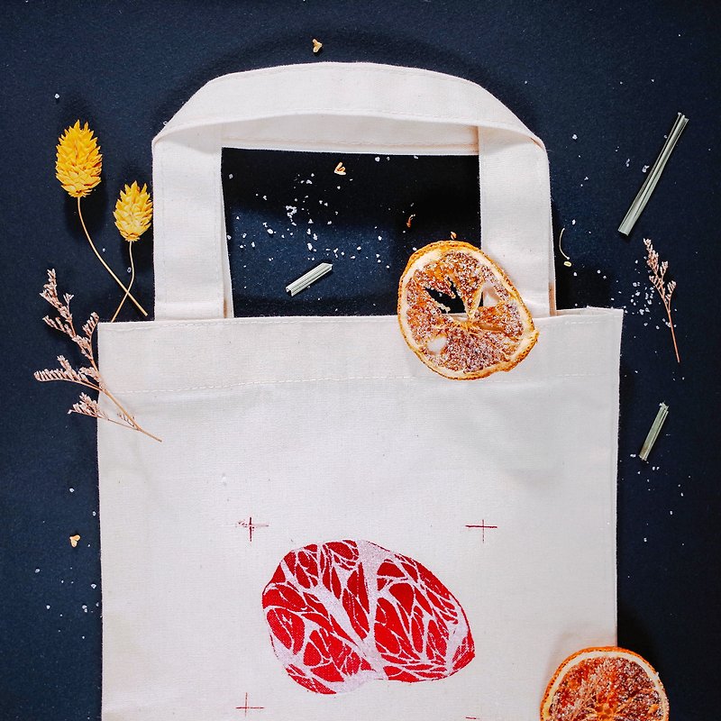 【Heaven Meat】Cotton Canvas Lightweight Outing Handbag Top Slice - กระเป๋าถือ - ผ้าฝ้าย/ผ้าลินิน สีแดง