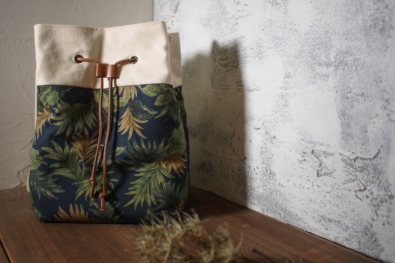 Traveler Series [Limited Edition] diagonal backpack / bucket bag / limited manual bag / Jungle Camo / stock - Messenger Bags & Sling Bags - Cotton & Hemp Green