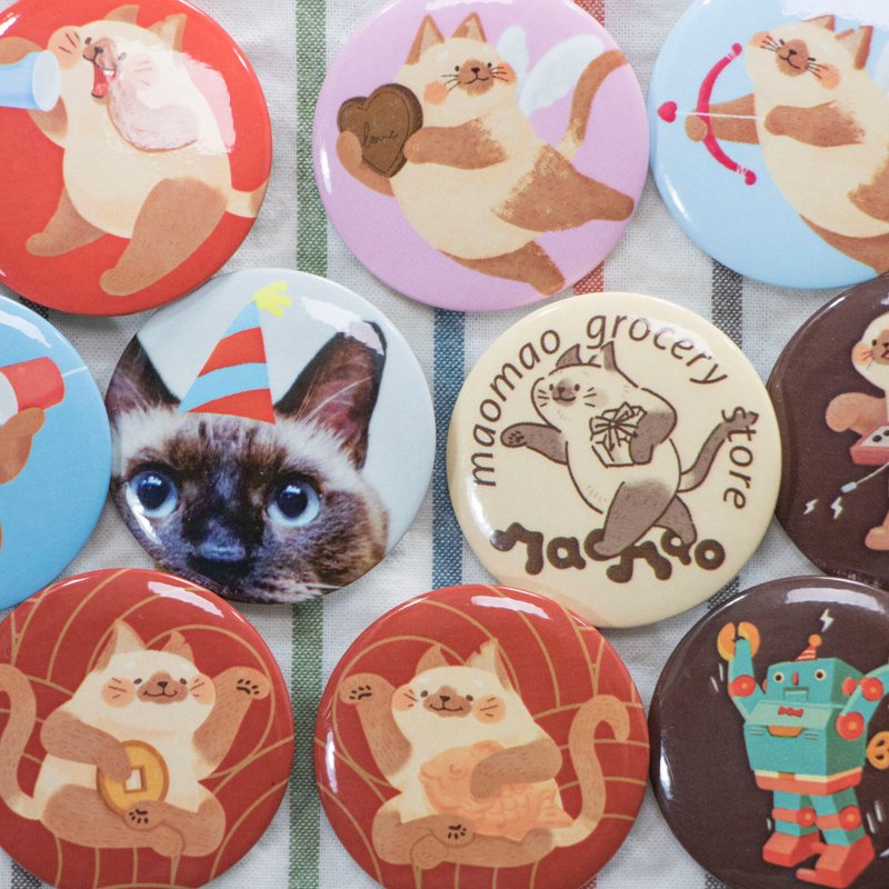 Cat badge (pin + magnet) - Badges & Pins - Plastic Multicolor