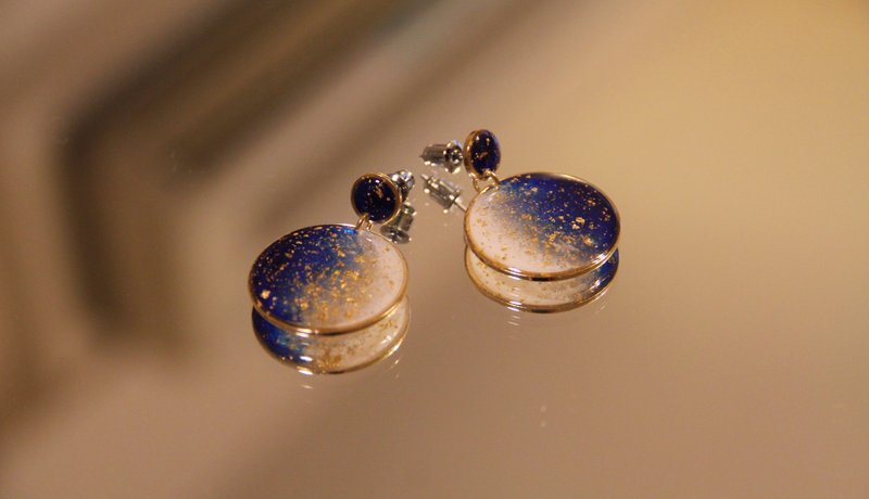 Classic Gold Foil-Blue and White - Earrings & Clip-ons - Resin Blue