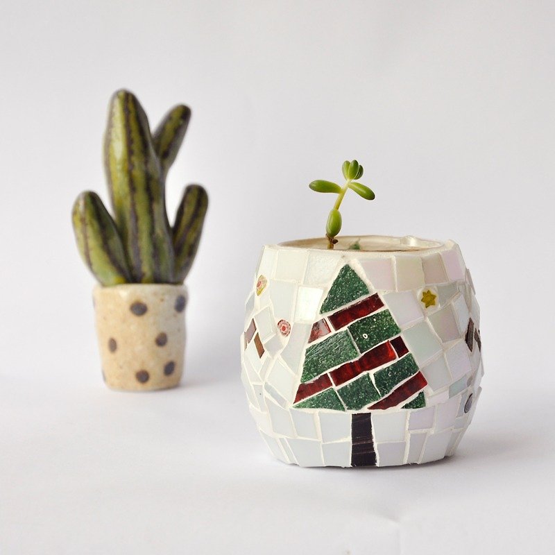 Tree/ Original design handmade mosaic candlestick/ Christmas gift - เทียน/เชิงเทียน - แก้ว 