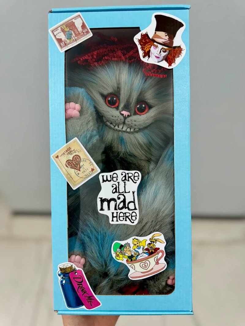 Cheshire Cat gift box stuffed toy interior handmade - 玩偶/公仔 - 其他材質 多色