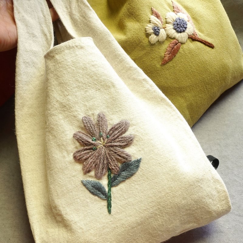 | 毛線手刺繡 x 棉麻布提袋 | 棉米白 | 減塑慢時光 | 購物袋 - 手提包/手提袋 - 棉．麻 白色