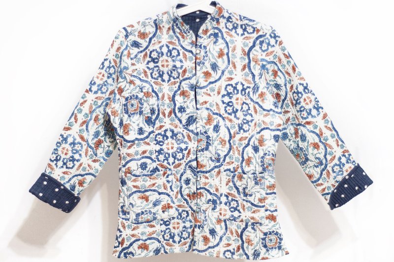 木刻印純棉外套 印度棉有機棉 手工蓋印拼接鋪棉外套-法式花朵白 - 女大衣/外套 - 棉．麻 多色