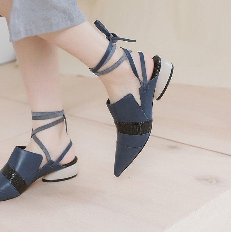 One second change slippers detachable straps pointed shoes blue - Sandals - Genuine Leather Blue