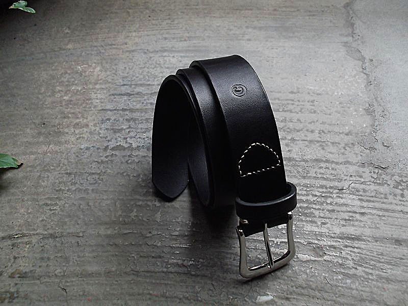 Italian vegetable tanned leather monochrome belt black top layer cowhide hand dyed - Belts - Genuine Leather Black