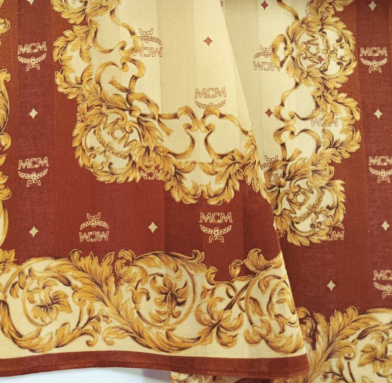MCM Vintage Handkerchief Pocket Square Baroque Brown 19 x 18.5 inches - 手帕 - 棉．麻 咖啡色