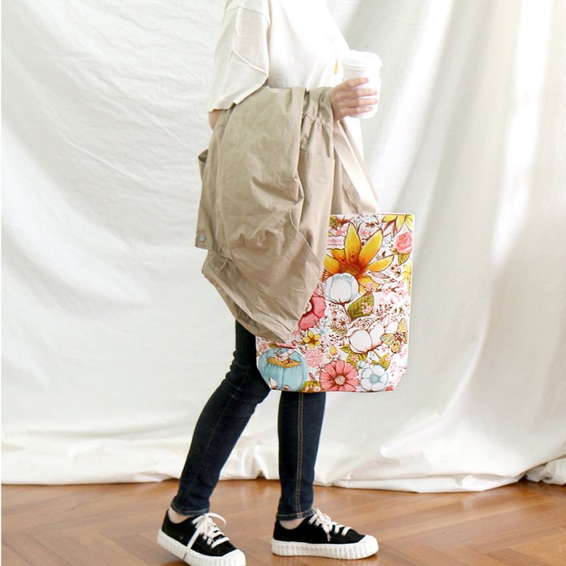 canvas bag shoulder bag tote bag  | Flower pattern shoulder bag  | 34cm * 37cm - Messenger Bags & Sling Bags - Other Materials White