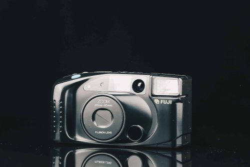 フィルムカメラ FUJI ZOOM CARDIA 900 DATE F0620-21e p Zoom Cardia 900 – SLR Slayer from Fuji | Chasing Classic