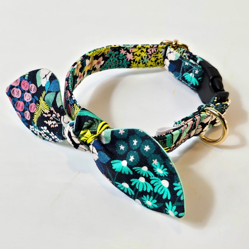 Loft Garden | Patterned Fabric Dog Collar - ปลอกคอ - ผ้าฝ้าย/ผ้าลินิน ขาว