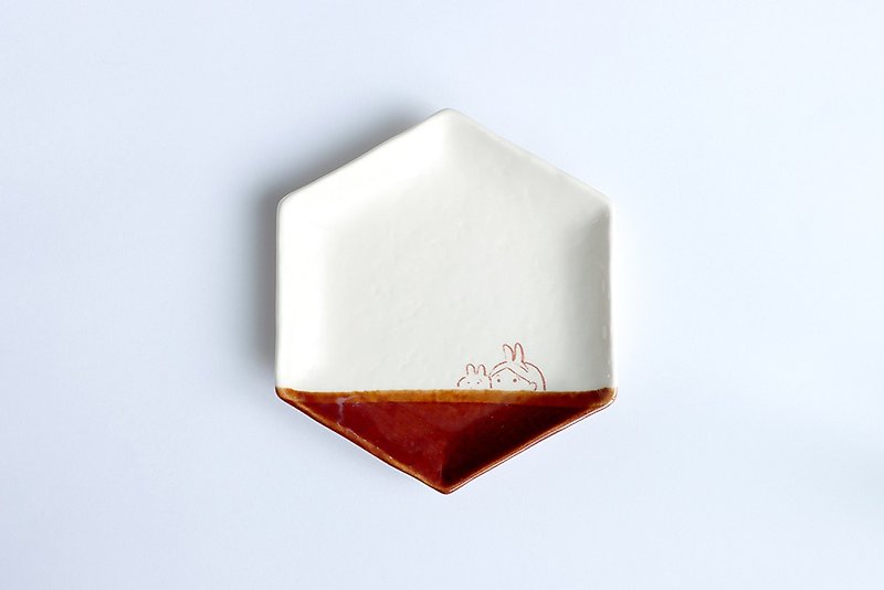 mmd / Plate / Chocolate / Ikegami Yoriyuki - จานเล็ก - ดินเผา สีนำ้ตาล