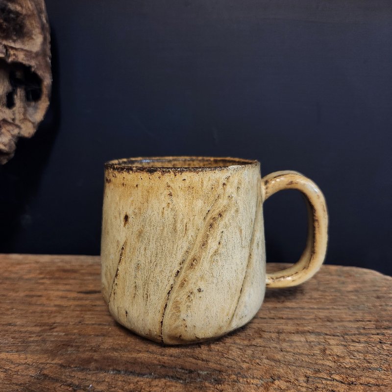 Handmade pottery/grey glaze mug/coffee cup - แก้วมัค/แก้วกาแฟ - ดินเผา สีเหลือง