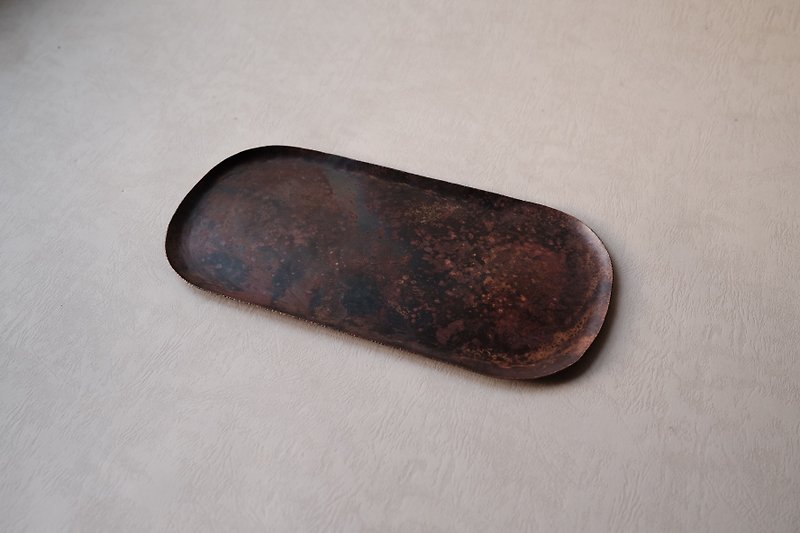 Bronze long O storage tray - Items for Display - Copper & Brass Red