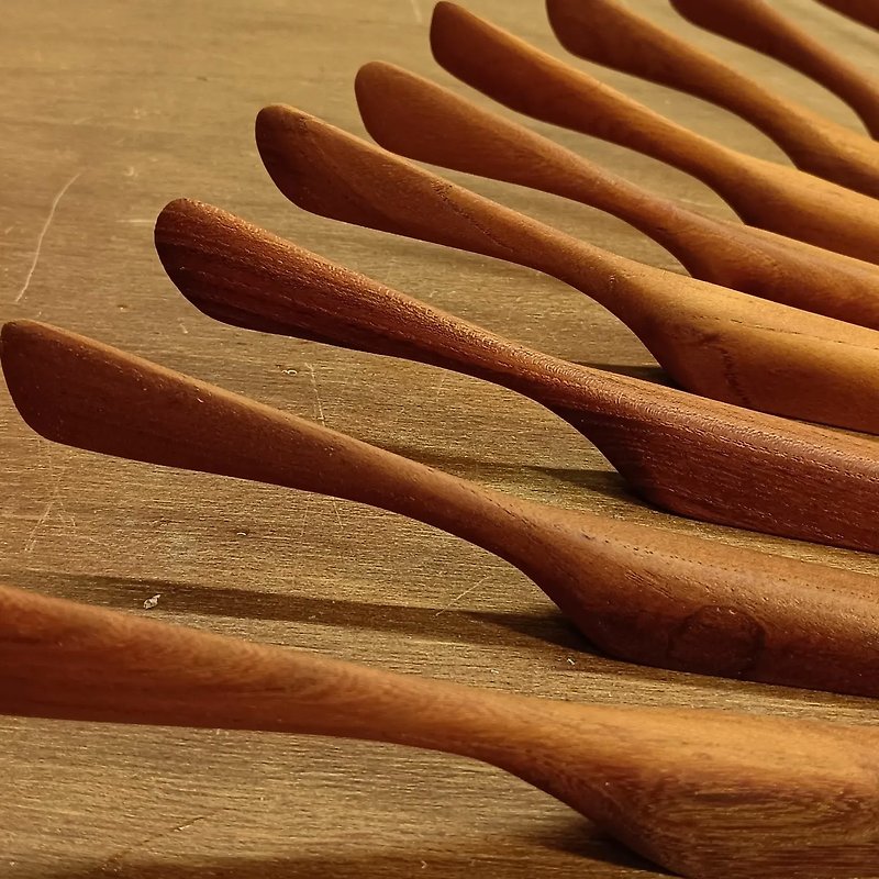 Red chicken fat self-standing spatula - Cutlery & Flatware - Wood 
