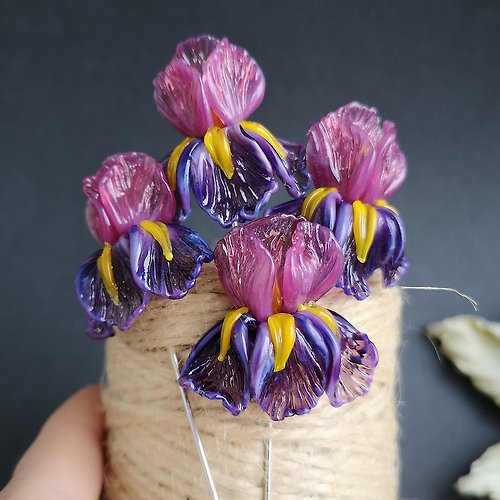 BijouByKatie Iris Flower Bead, 1 pcs Lampwork Glass 3D Flower Iris Beads, 25x27 mm