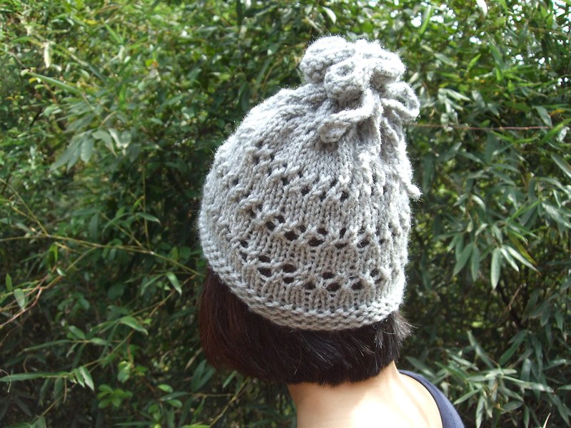 Hand-knitted woolen hat and scarf for two purposes-light gray (only this one) - Hats & Caps - Wool Silver