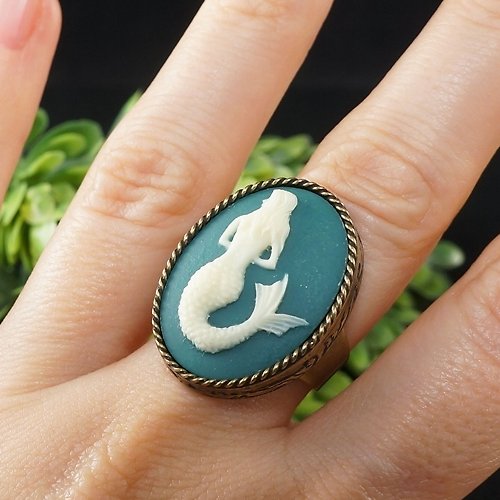 AGATIX Mermaid Cameo Adjustable Ring Teal Marine Green Brass Statement Ring Jewelry