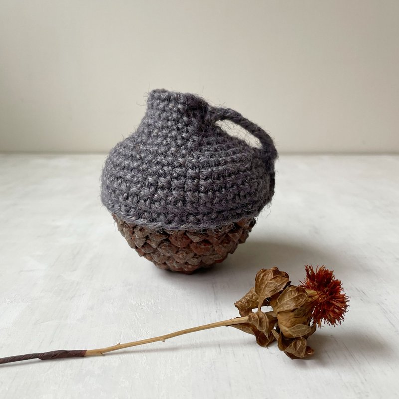 Fruit woven flower pot/grey ear/dried flowers/pine cones/with handmade packaging - Pottery & Ceramics - Plants & Flowers Gray