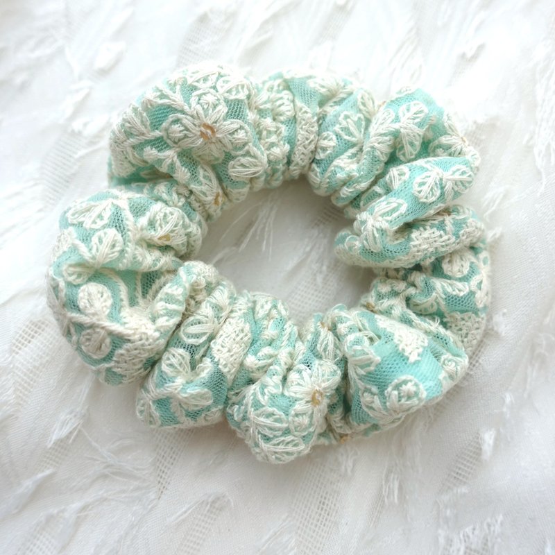 刺繡髮圈 - 髮夾/髮圈 - 其他材質 綠色