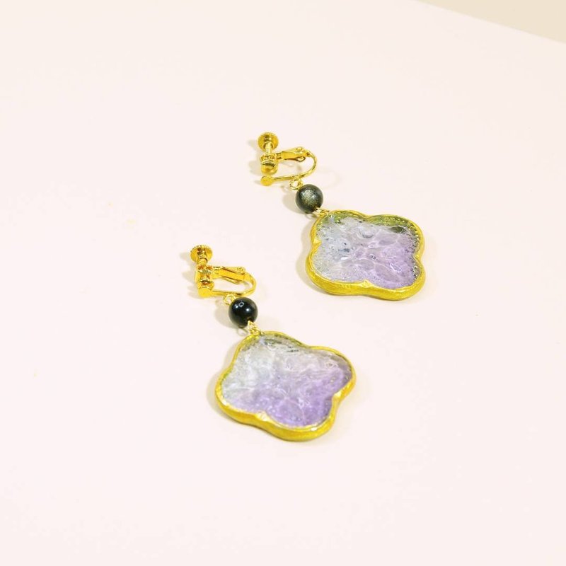 Begonia Transparent Blue Round Flower Earrings | Pair - ต่างหู - เรซิน สีน้ำเงิน