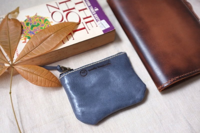 Crooked seven twisted eight coin purse wallet leather pouch cosmetic bag-vegetable tanned cowhide-Color: Dark Blue - กระเป๋าใส่เหรียญ - หนังแท้ สีน้ำเงิน