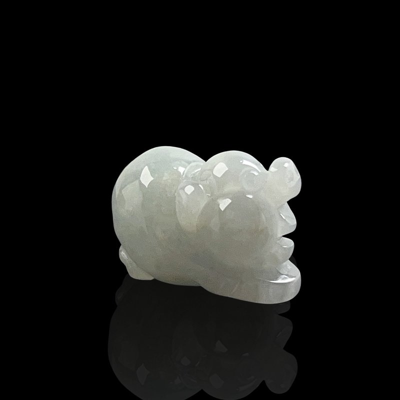 [Pigs are happy] Ice Jade Piggy Ornament Necklace | Natural Burmese Jade Grade A Jadeite - Necklaces - Jade Green