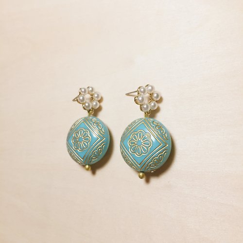 鳥嶼 Niaoyoo 復古珍珠波提土耳其藍雕花耳環