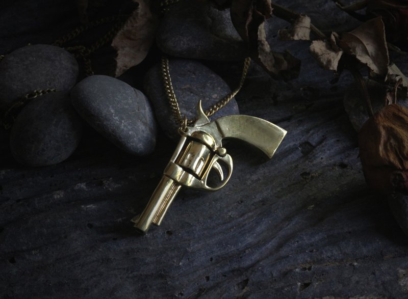 สร้อยคอ The Gangster Gun Necklace. - สร้อยคอ - โลหะ 